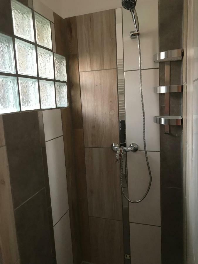 Candy Apartman Кестели Екстериор снимка
